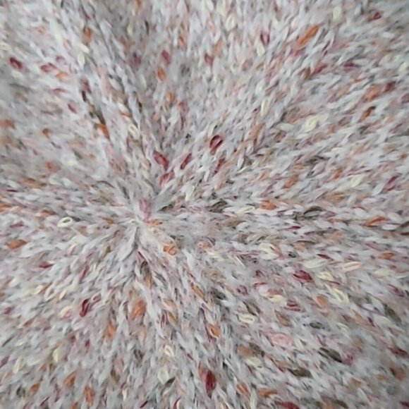 Norla Canada Cashmere, Wool Blend Beret - Picture 6 of 6